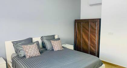 Vacances en Famille-piscine-salle de Sport-sécurisé- Avec Livraison de Repas