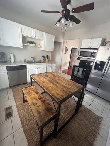 Cozy Condo in Downtown Roanoke VA 
