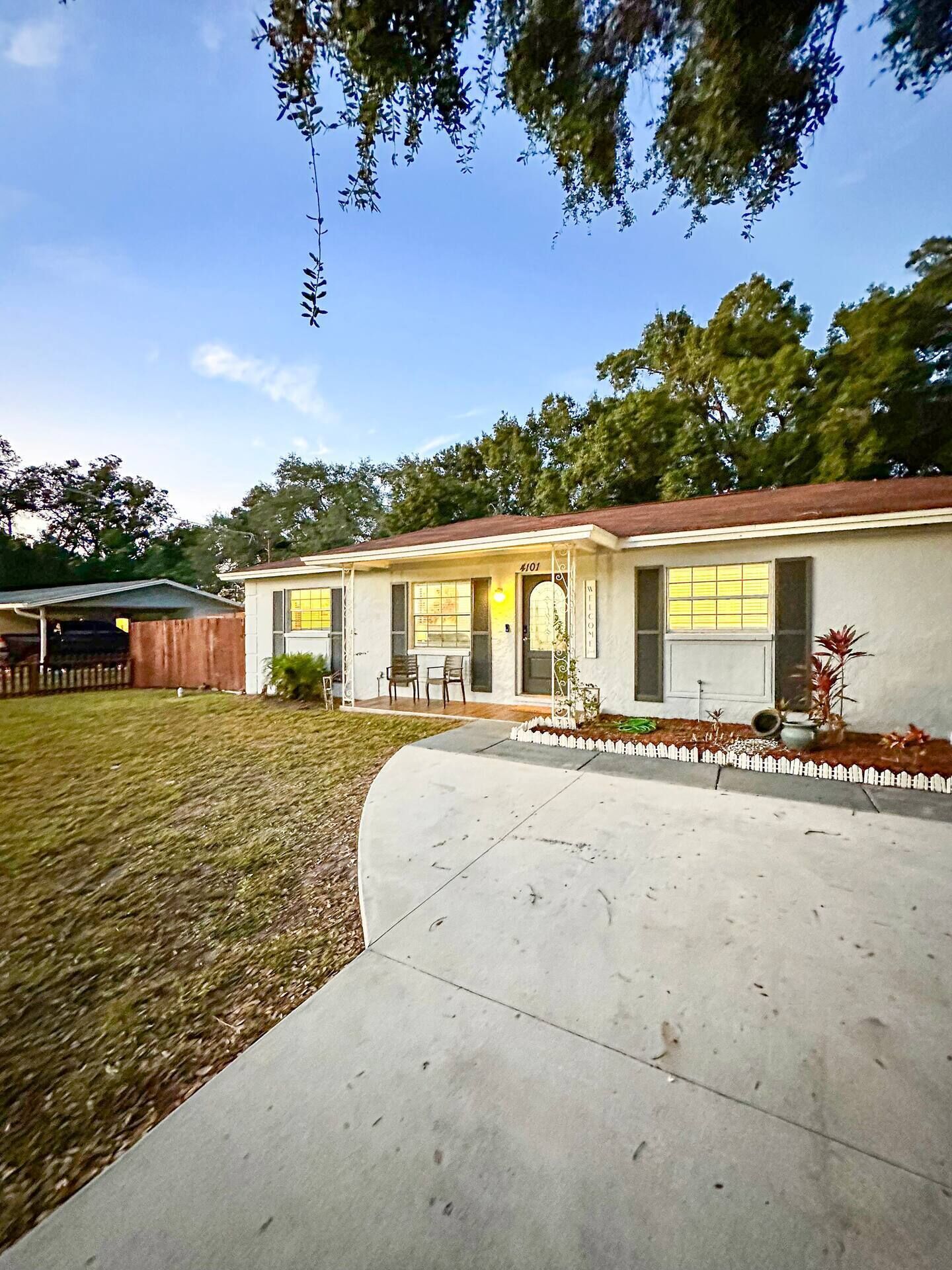 Cozy House by Tampa Int Airport, Beaches & Malls