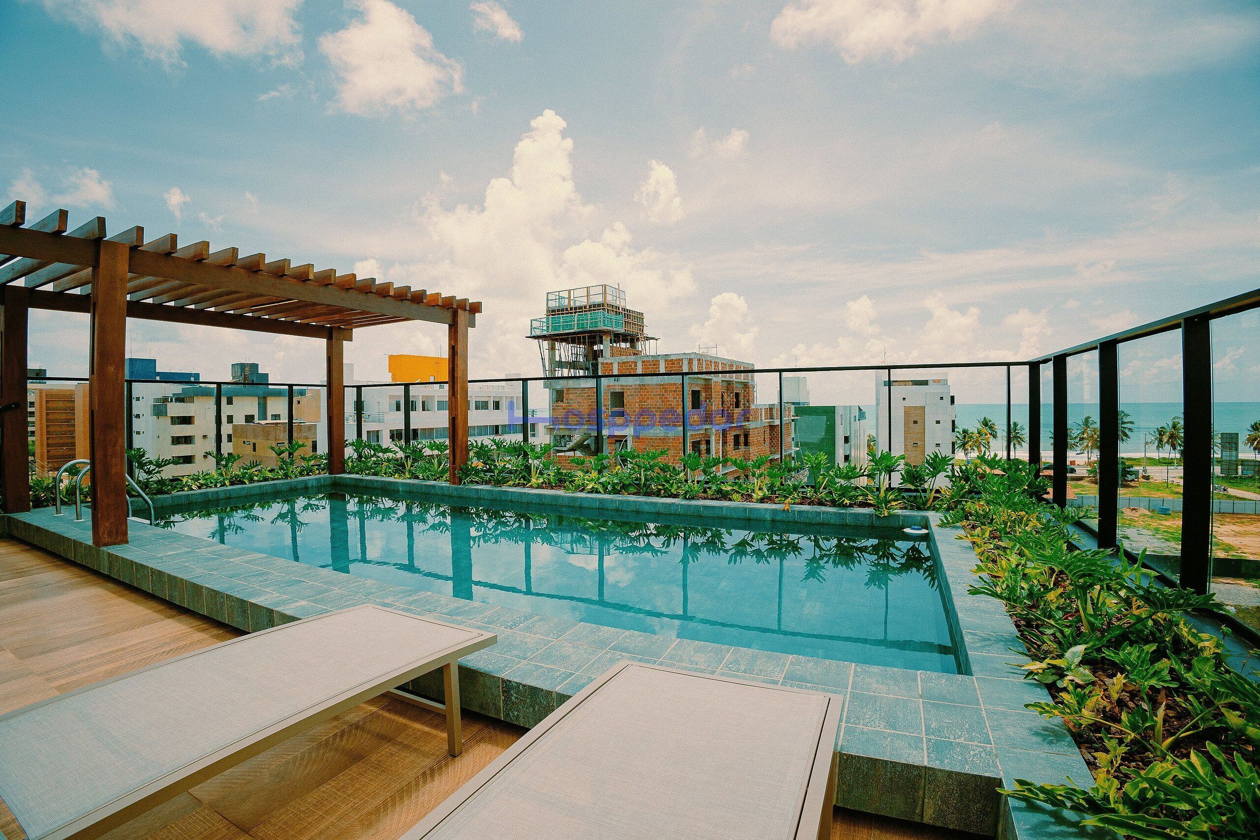 Business Studio | Pool | Outdoor pool