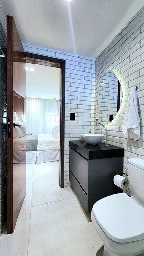 Executive Apartment | Bathroom - Summer Flat by Hosppedar (Cabedelo)