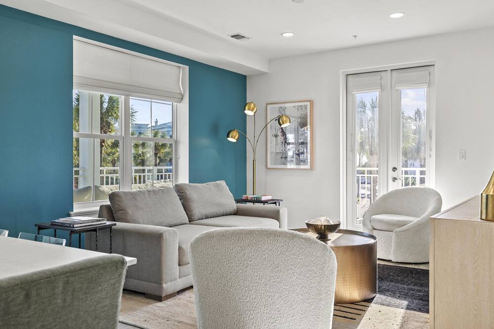 Stunning Condo | Private Gulf Place Beach Access