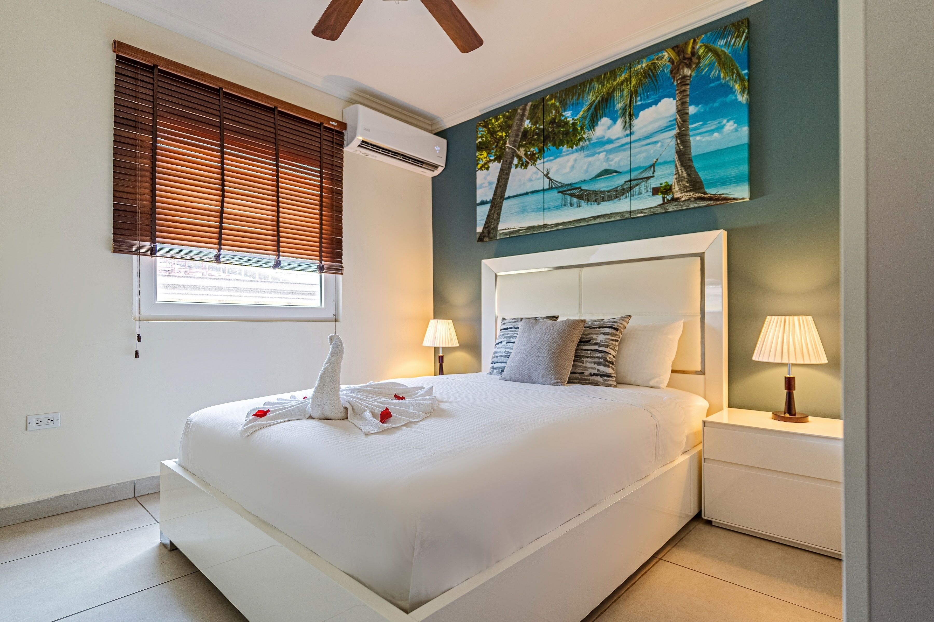 2 soverom, strykejern/-brett, wi-fi og sengetøy