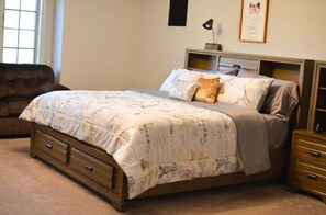 5 bedrooms - Country Estate With Pickleball Court (Mill Hall)