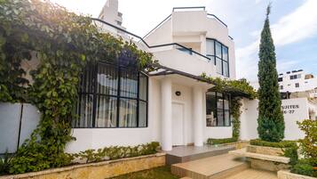 Fachada da propriedade