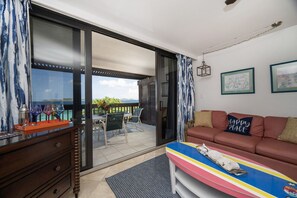 Smart TV - Sapphire Views: Premier Beachfront at Building A (St. Thomas)