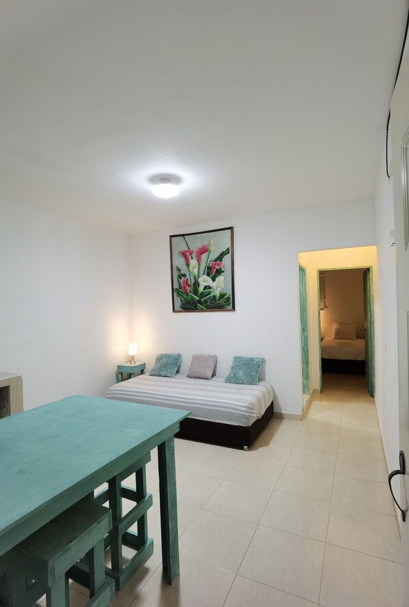 1 bedroom, iron/ironing board, WiFi, bed sheets