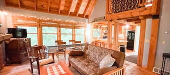 Northwoods Cabin - private beach access