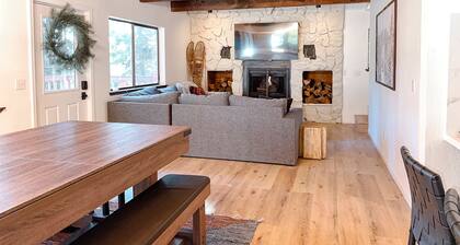 Luxe Twin Pines Cabin, Truckee