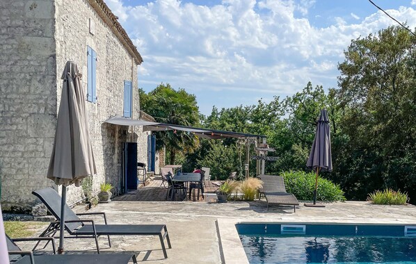 Pool - Stunning home in Fauroux with WiFi (Fauroux)
