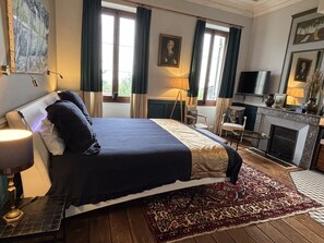Chambre Double Luxe, vue fleuve (Chateau Tronquoy)