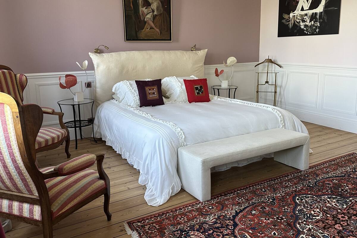 Luxury Double Room, Private Bathroom, River View (Montrose) | Premium bedding, memory foam beds, blackout drapes, soundproofing