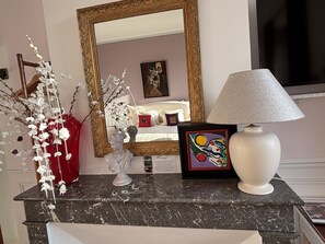 Kamar Triple Superior, ensuite, pemandangan sungai (chambre chateau Montrose) | Seprai premium, busa memori, dan didekorasi berbeda-beda