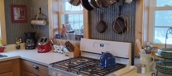 Country School Guest House, New Construction