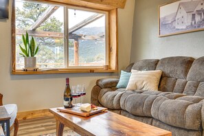 TV, fireplace, books - Idyllic Rye Cabin: Deck w/ Mountain Views! (Rye)
