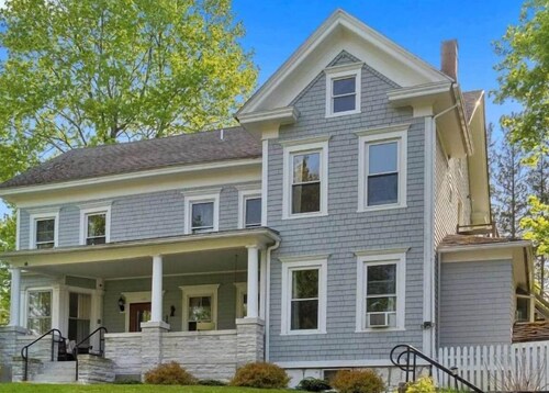 Berkshire House Stay: 5BR/5BA