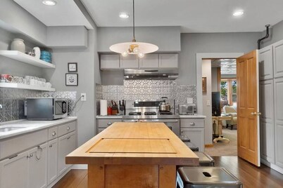 Berkshire House Stay