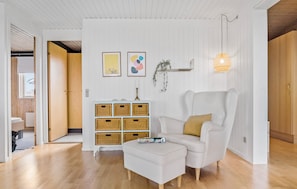 Interior - Cozy home in Glesborg with kitchen (Glesborg)