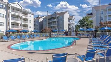 Indoor pool, outdoor pool