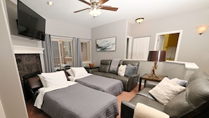 2 عدّة غرف نوم ومكتب ومكواة/لوح كي وواي فاي مجانًا