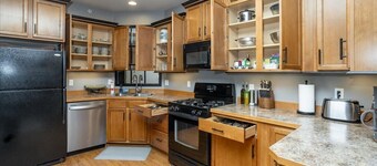 Mountain View - Cozy Two Bedroom Condo