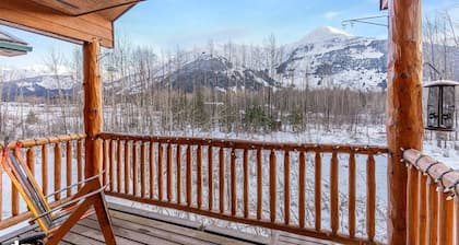 The Snow Raven Alaskan Retreat