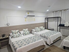 Standard Quadruple Room | Minibar, free WiFi, bed sheets
