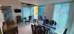 32-Zoll-LED-Fernseher mit Kabelempfang