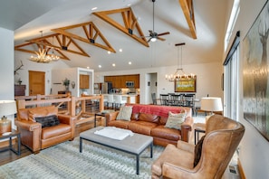 TV, fireplace, books - Family Home w/ Hot Tub: 6 Mi to Winter Park Resort (Fraser)
