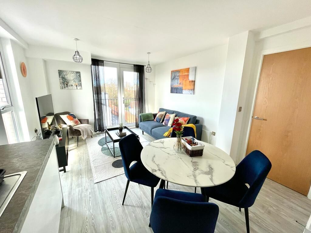 智能電視、電子遊戲