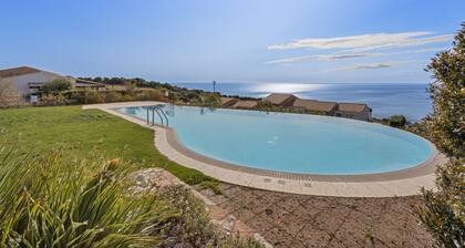 Casa Margarita with seaview and pool