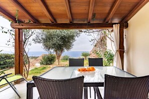 Outdoor dining - Casa vacanze al mare “Casa del Geco” (Tertenia)