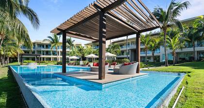 Tranquil Peninsula Golf 3BR Retreat