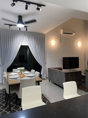 Dining - Entire home near to KLIA with free wifi  (Sepang)