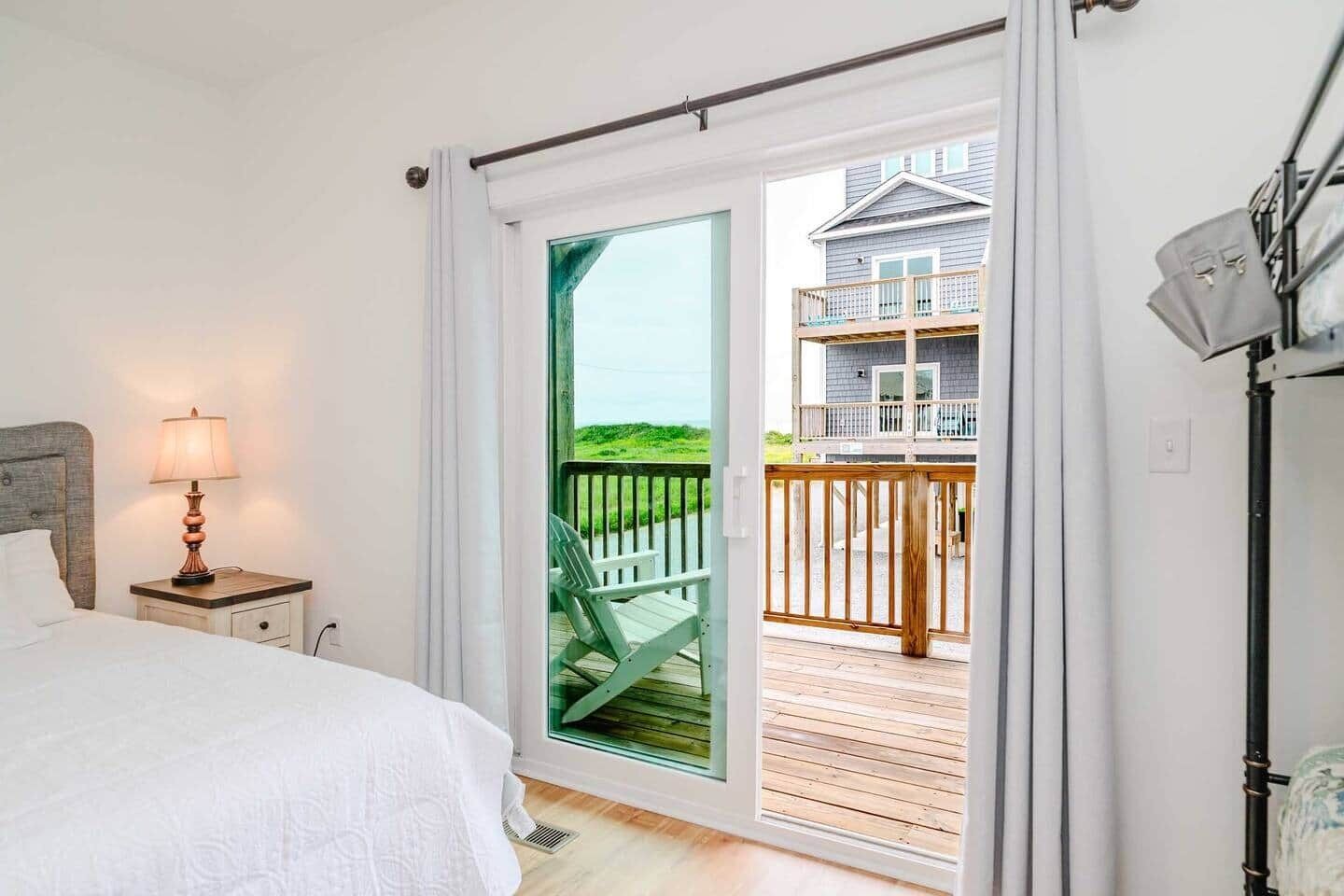 4 bedrooms, desk, iron/ironing board, free WiFi