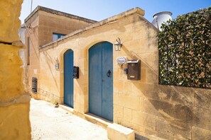 Exterior detail - Dionisia Holiday Home (Għasri)