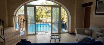 Dionisia Holiday Home