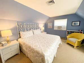 4 bedrooms, iron/ironing board, internet