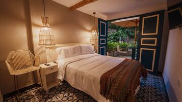 Design Double Room, 1 Double Bed, Ensuite, City View | Minibar, in-room safe