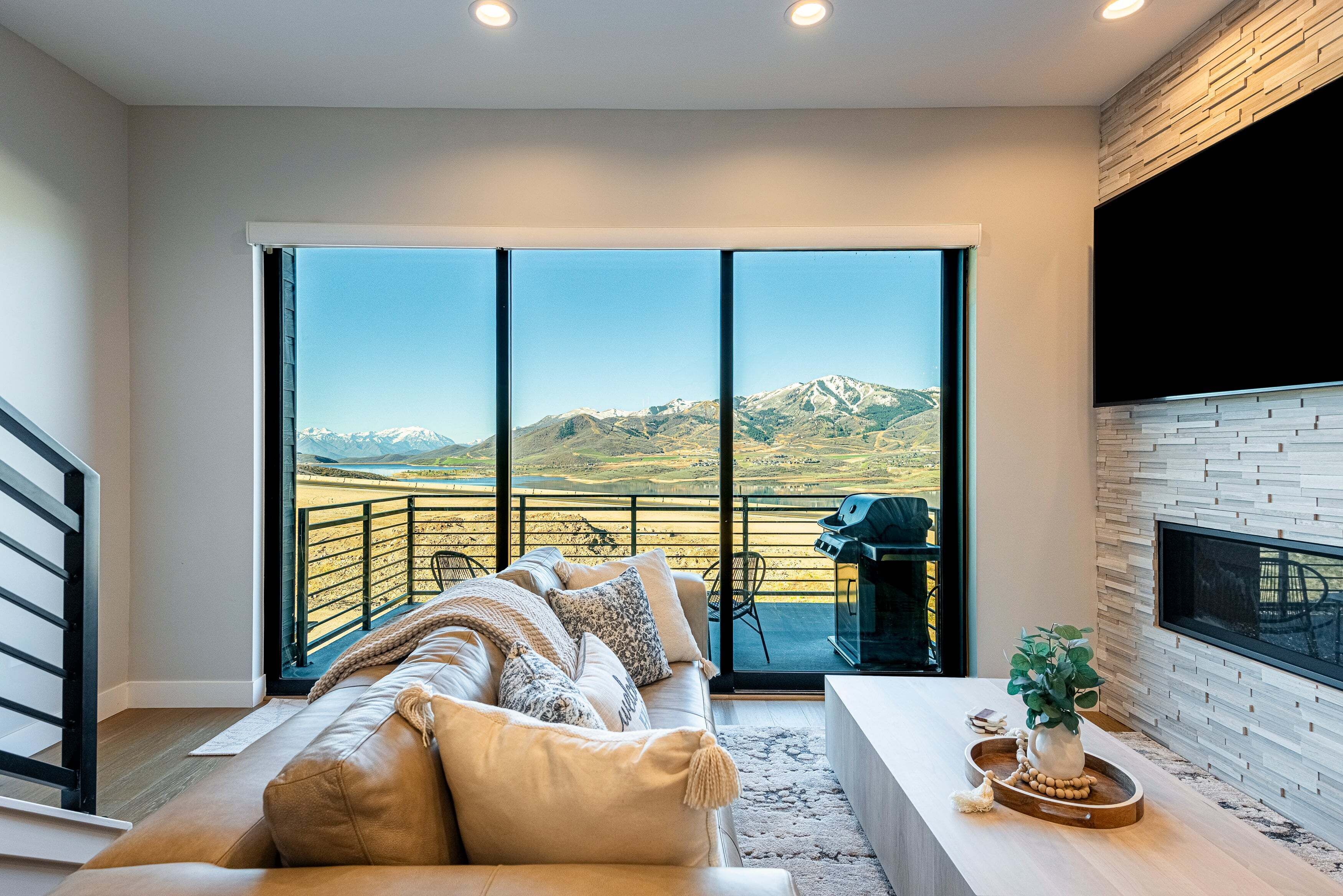 Smart-tv en een open haard