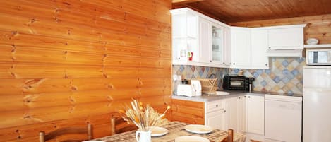 Réfrigérateur, four, lave-vaisselle