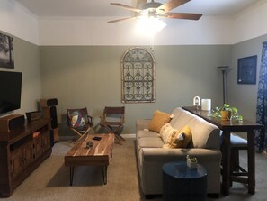 Smart TV, stereo - Family friendly home with easy lake access. (Heber Springs)