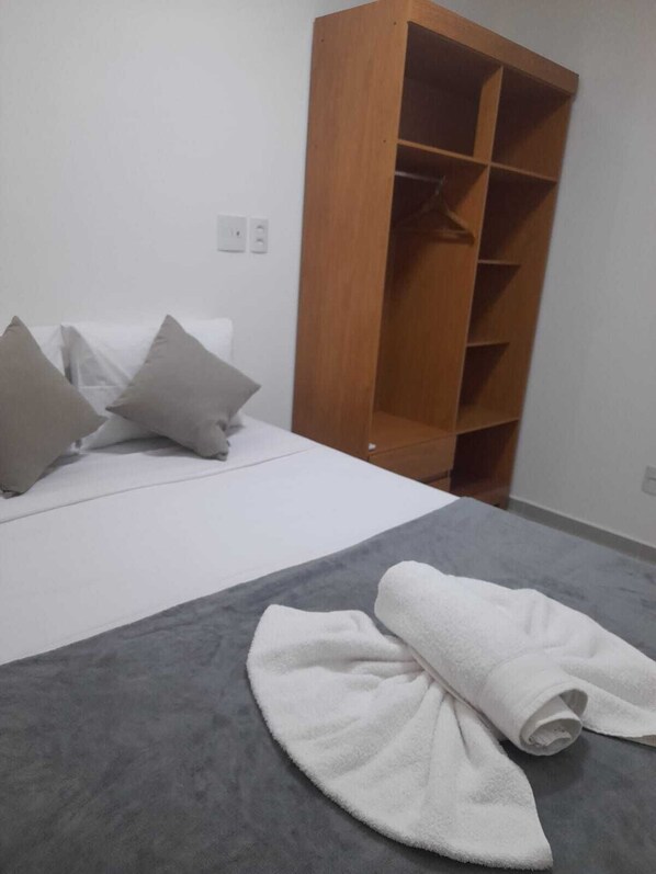 Leilighet – comfort | 1 soverom, strykejern/-brett og wi-fi (inkludert)