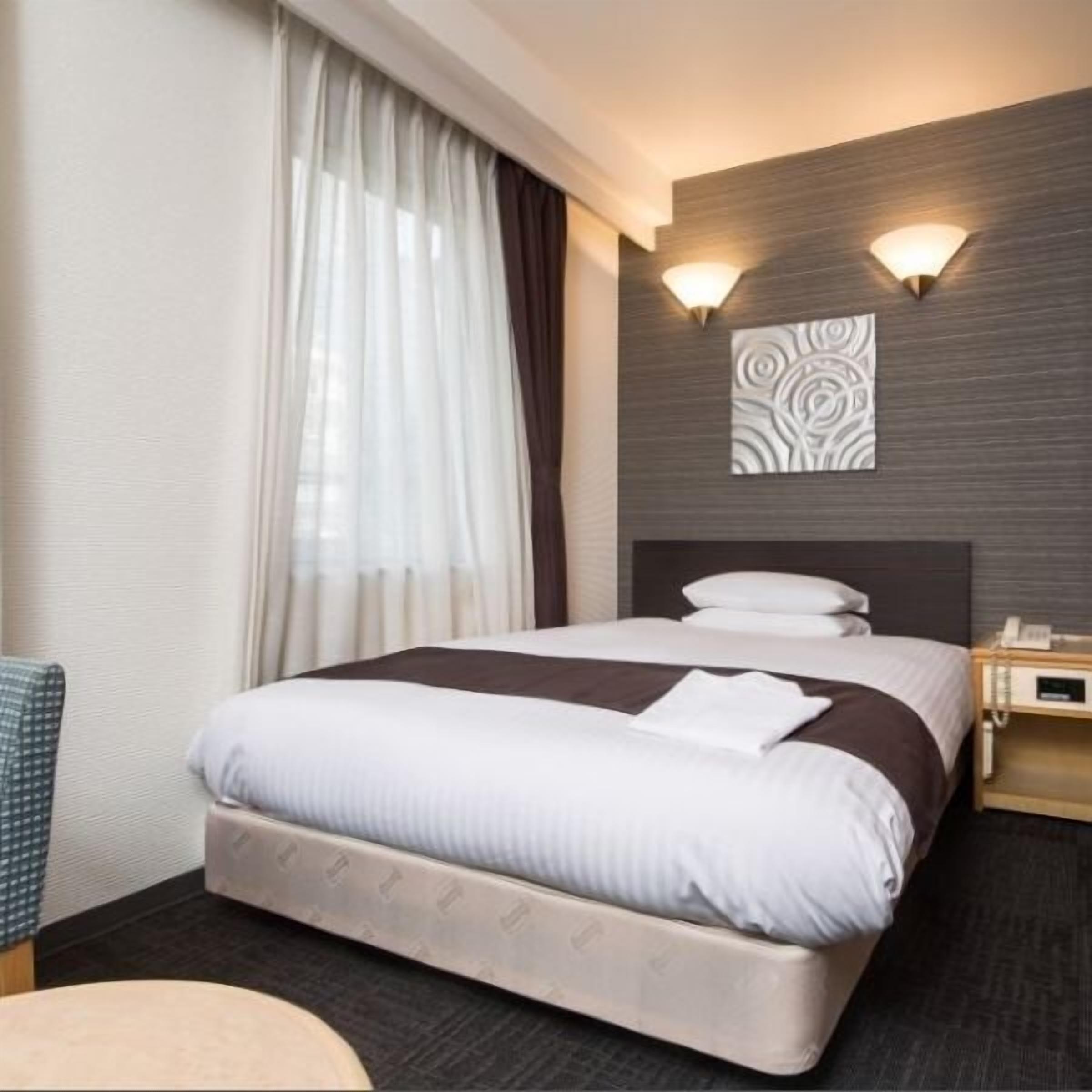 免费 WiFi、床单