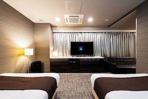 Deluxe Twin Room, Non Smoking | Free WiFi, bed sheets