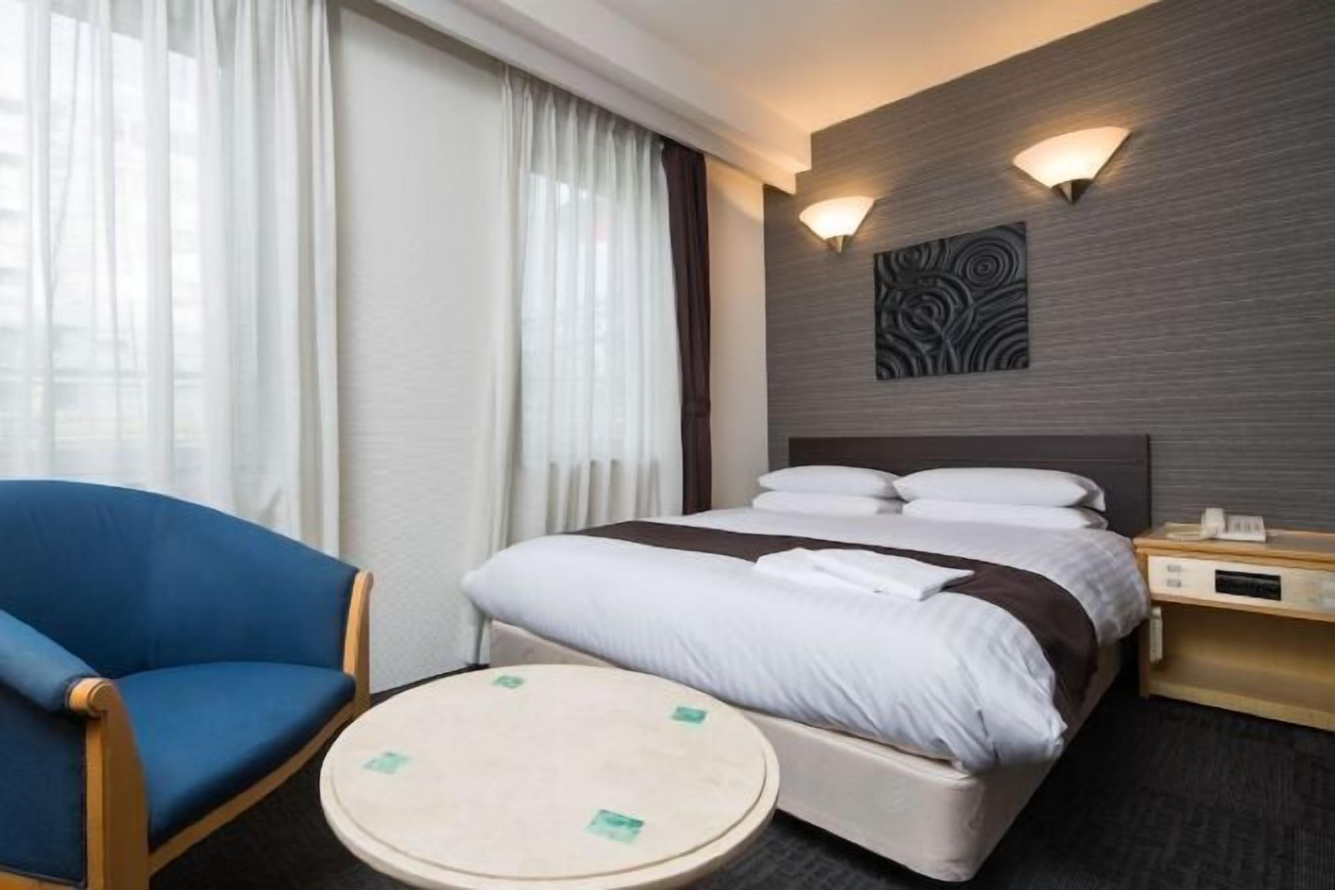 免费 WiFi、床单