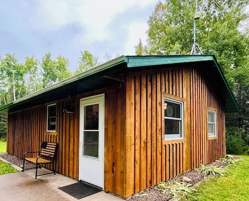 Woodland Retreat - 10 acres of secluded, wooded trails for you to hide-a-way!