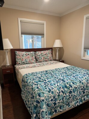2 bedrooms, WiFi, bed sheets