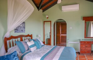 1 quarto, ferros/tábuas de passar roupa, Wi-Fi, roupa de cama