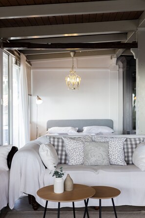 1 bedroom, iron/ironing board, free WiFi